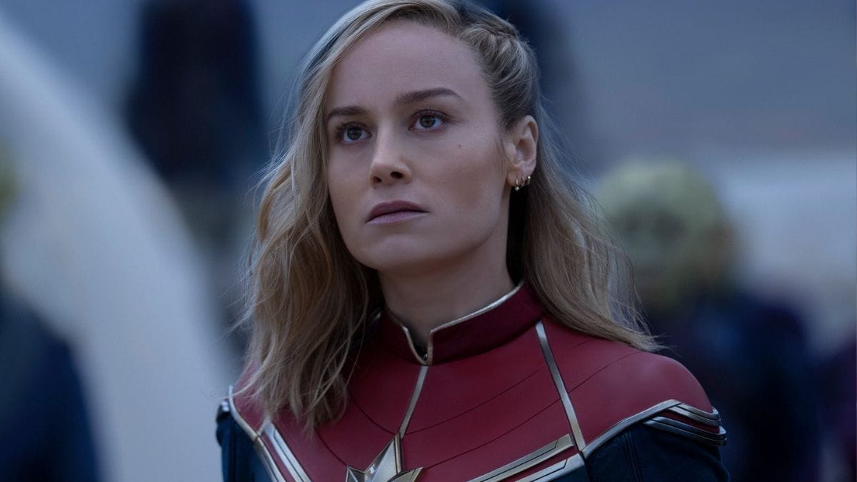 Brie Larson interpretando Capitã Marvel em As Marvels