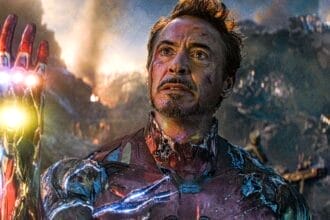 Homem de Ferro com a manopla do Thanos